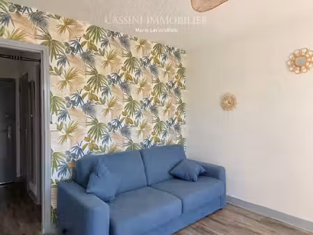 troyes studio meublé lumineux avec balcon résidence sécuri