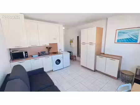 studio 1 pièce 20 m²