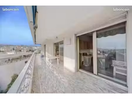 appartement 2/3 pièces nice 06000 - cimiez - 4ème et dernier étage - terrasse 21 m2 - vue 