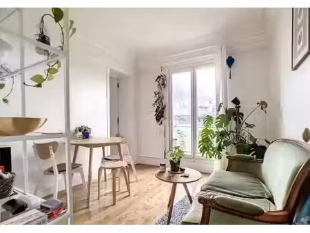 beau 2 pièces 28.75 m² - a louer meublé bail code civil - st-ambroise- paris 11