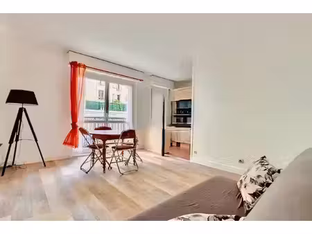rue saint maur - paris 11 - beau 2 pièces à la location meublé