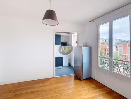 charmant 2 pièces à louer meublé - rue des prairies - paris 20
