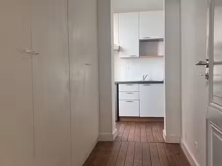 bordeaux centre sans frais d agence studio avec clim