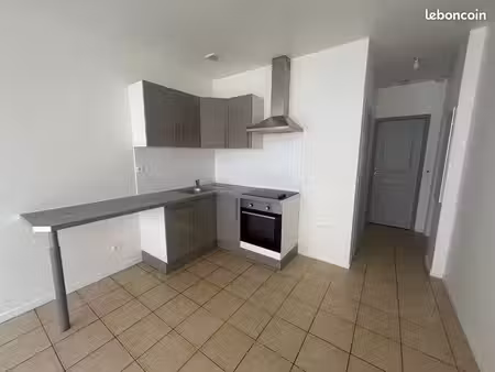 t1 bis rénové de 35 m² à louer bordeaux