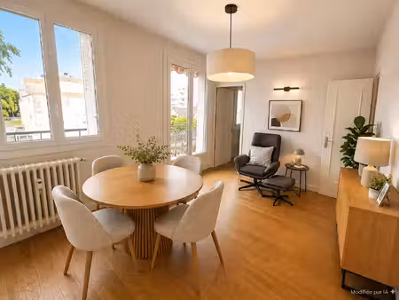 t3 avec balcon? 51,59 m² ? au calme