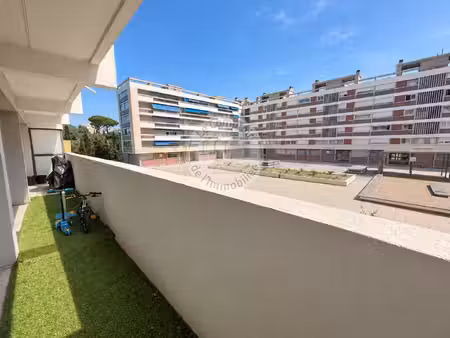 la bruyere : t4/5 de 98,28 m2 lumineux avec balcon