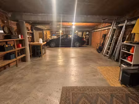 port st sauveur - grand garage de 93 m2