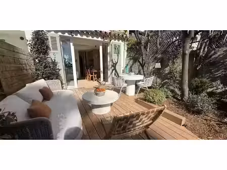 appartement en bord de mer cannes (06)