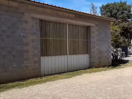loue emplacements camping cars de 30m2