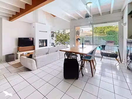 maison de luxe à vendre dans le quartier arlac