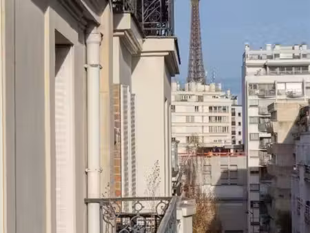 magnifique t3 meublé 72 m² – hyper lumineux – 2 chambres avec balcon filant (20m) – paris 