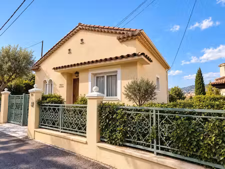 maison vue bas croix des gardes