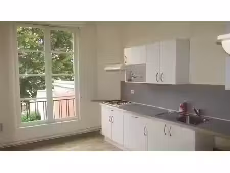 location appartement 2 pièces 64 m² à évreux (27000)