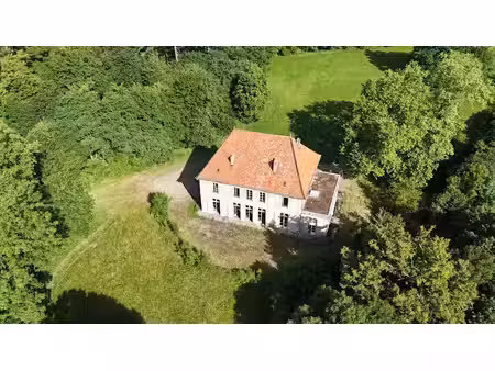 vente château 26 pièces 881.5 m² à besançon (25000), 1 500 000 €