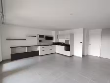 location appartement 3 pièces 70m² chamalieres 63400