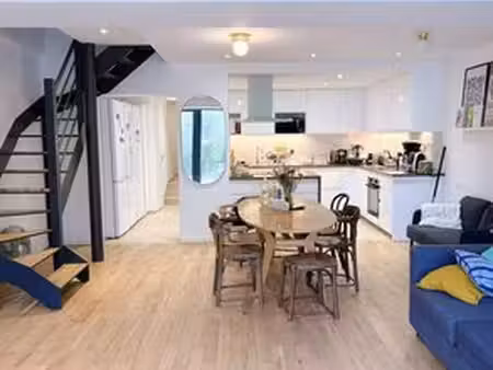 prestigieux immeuble de rapport en vente à romainville, france
