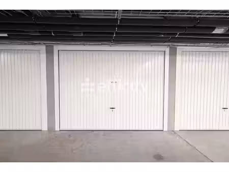 parking - 14 m²
