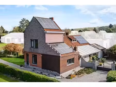 maison 4 chambres avec garage et 27.000 m² de terrain