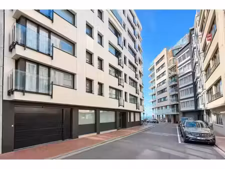 appartement à rénover près de la digue – le zoute