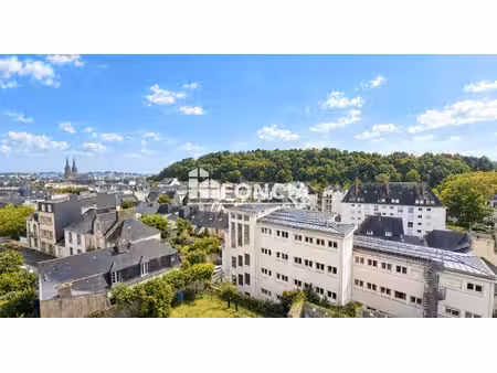 charmant appartement t3 avec balcon, proche du centre-ville de quimper