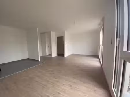 location appartement 2 pièces 68 m² à compiegne (60200), 903 €