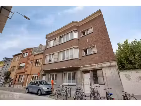 opbrengsteigendom met 3 ruime appartementen op toplocatie...