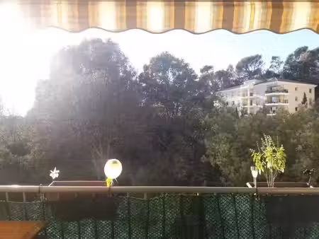 location appartement 3 pièces 56 m² à hyères (83400)