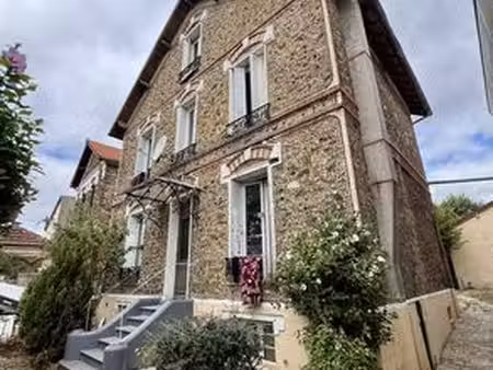 prestigieux immeuble de rapport en vente à saint-michel-sur-orge, france