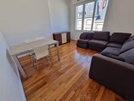 location appartement 2 pièces 47m² amiens 80000
