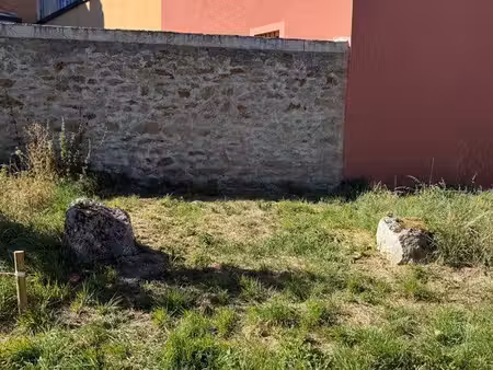 emplacement de stationnement privé / centre ville langogne