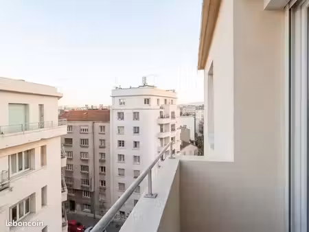 beau t3bis vide refait à neuf de 50m2 le camas
