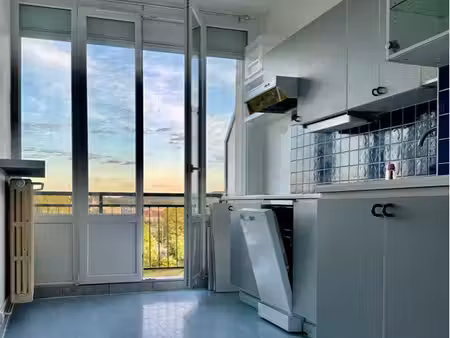 soissons - t2 lumineux 51 m' avec grands balcons, proche mairie