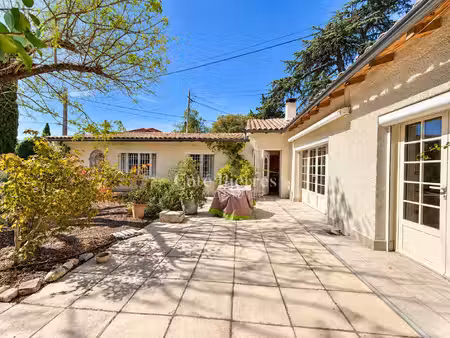 coup de coeur pour cette adorable maison à l'état impeccable