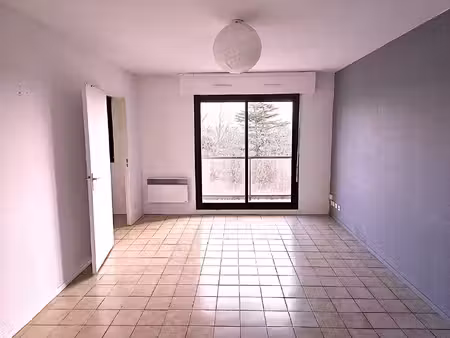 grand appartement type 1 bis balcon parking couvert toulouse rangueil metro universite pau