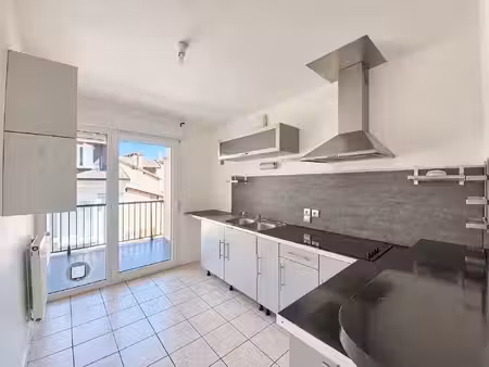 appartement t3 centre ville - vue lac