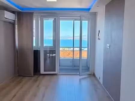 t3 52 m2 8eme étage, vue imprenable