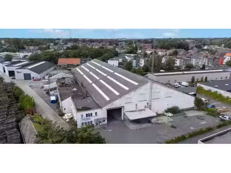 entrepôt à louer à gent pour € 7.406