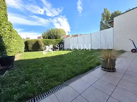 maison de 1975 de 95 m² avec 3 chambres, garage et jardin