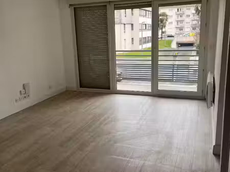 location appartement 3 pièces 56m2 pau 64000 - 700 € - surface privée