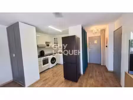 studio de 32 m² sur la place victor-hugo