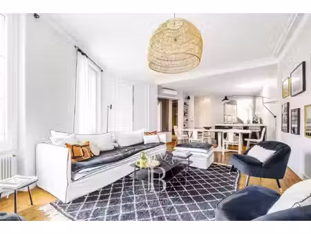 maison de luxe à vendre dans le quartier grand parc-chartrons-paul doumer