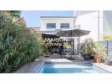 maison contemporaine à vendre dans le quartier caudéran-barrière judaïque