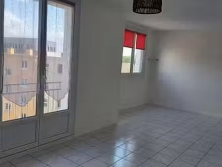 location appartement 5 pièces au mans miroir - batignolles (72000) : à louer 5 pièces / 84