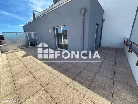 appartement 2 pièces 56.6m² à louer 650 - la roche sur yon 85000