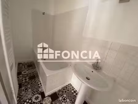 appartement 2 pièces 42.58m² à louer 610 - poitiers 86000