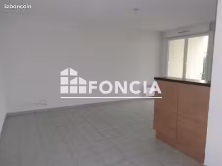 appartement 3 pièces 53.23m² à louer 655 - poitiers 86000