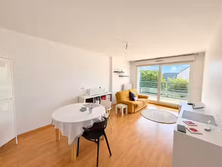 essey-lès-nancy : appartement t3 avec terrasse et garage