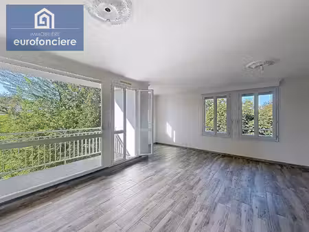 troyes ? bel appartement 2 chambres | ascenseur | 2 parkings | cave