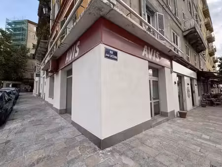 location commerce 1 pièce 33 m² à bastia (20200)