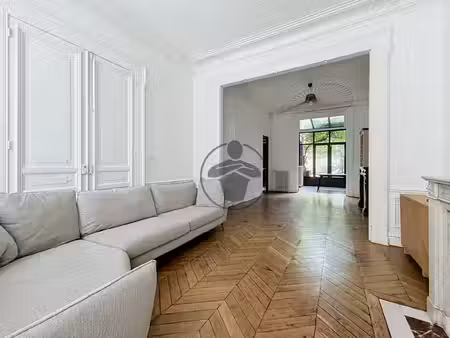 location maison 7 pièces 202 m2 à saint-quentin